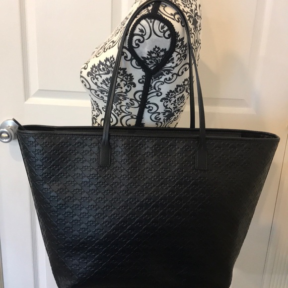 KATE SPADE! Shoulder Bag. Gently worn twice - Picture 2 of 9